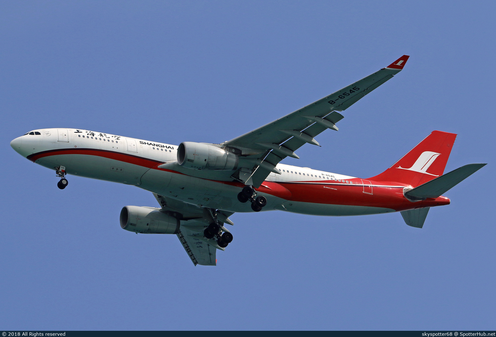 Photo of B-6545 - Airbus A330-243 operated by Shanghai Airlines