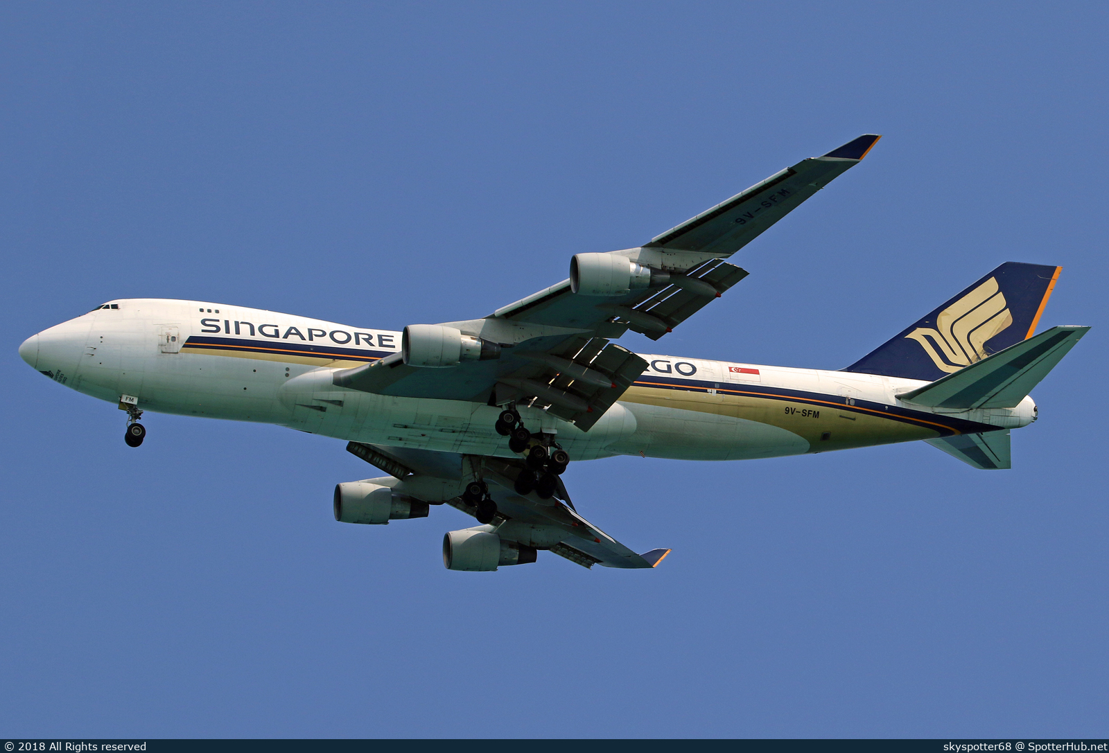 Photo of 9V-SFM - Boeing 747-412F operated by Singapore Airlines Cargo