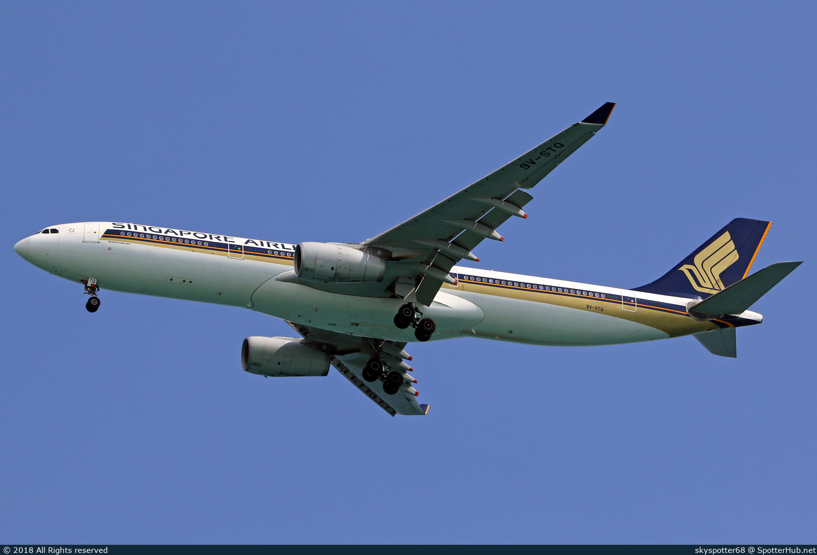 Photo of 9V-STQ - Airbus A330-343 operated by Singapore Airlines