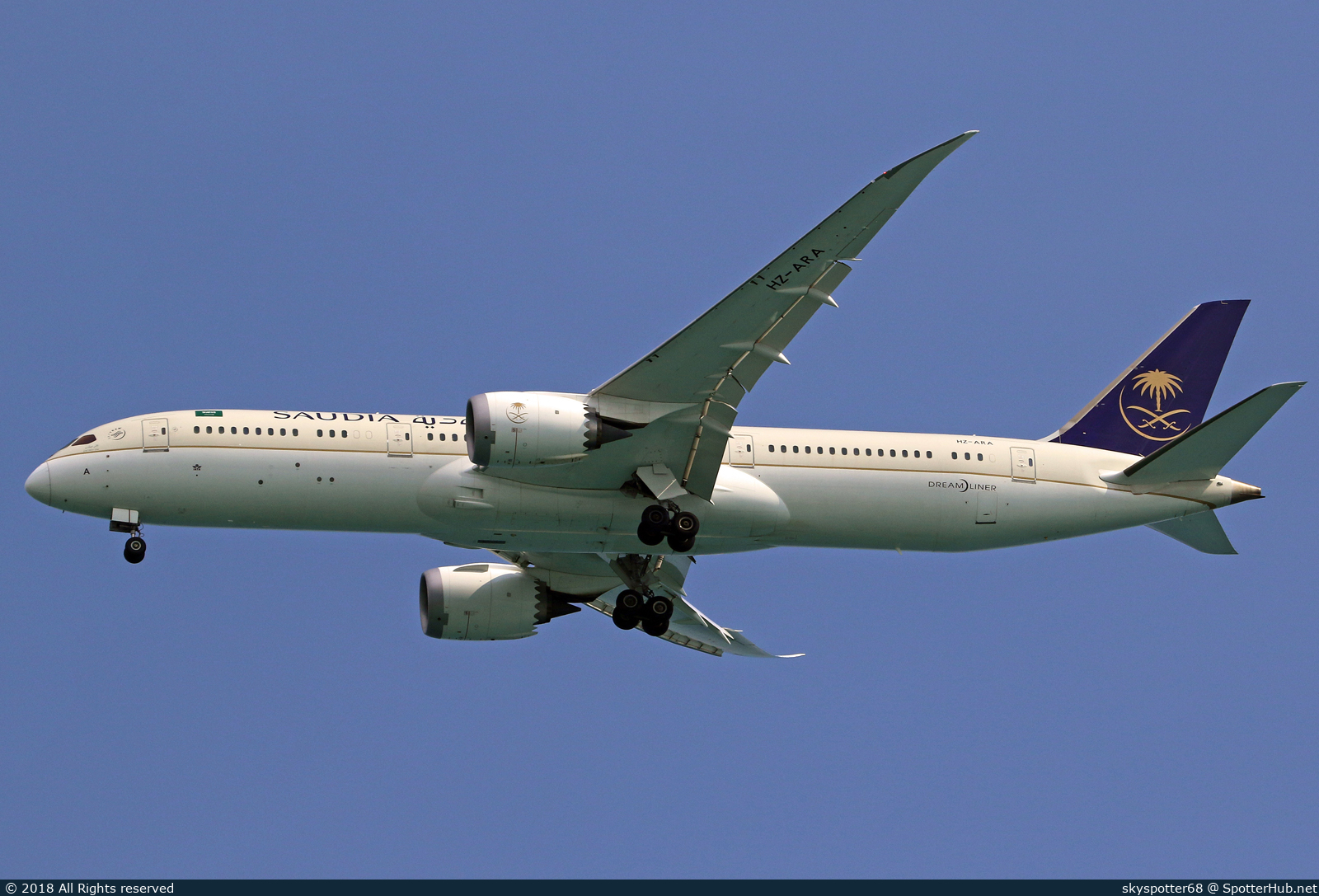 Photo of HZ-ARA - Boeing 787-9 Dreamliner operated by Saudia