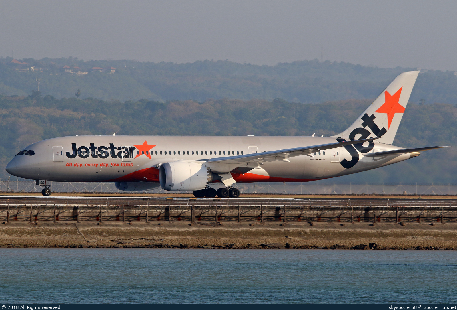 Photo of VH-VKE - Boeing 787-8 Dreamliner operated by Jetstar Airways