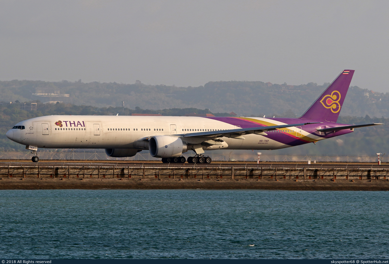 Photo of HS-TKP - Boeing 777-3AL(ER) operated by Thai Airways International
