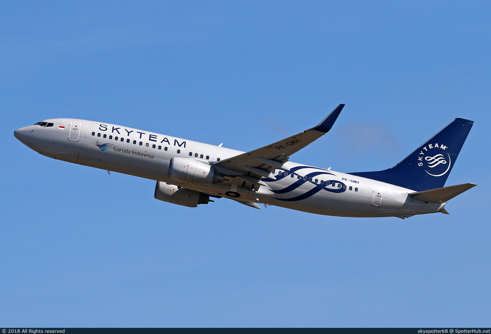 Photo of PK-GMH - Boeing 737-8U3 operated by Garuda Indonesia