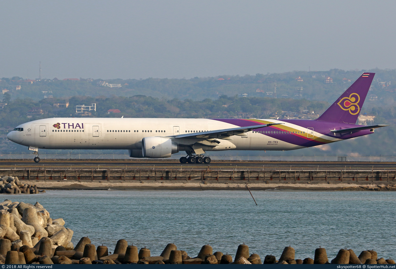 Photo of HS-TKV - Boeing 777-3D7(ER) operated by Thai Airways International