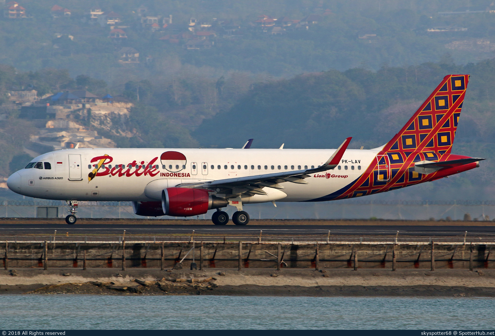 Photo of PK-LAV - Airbus A320-214 operated by Batik Air