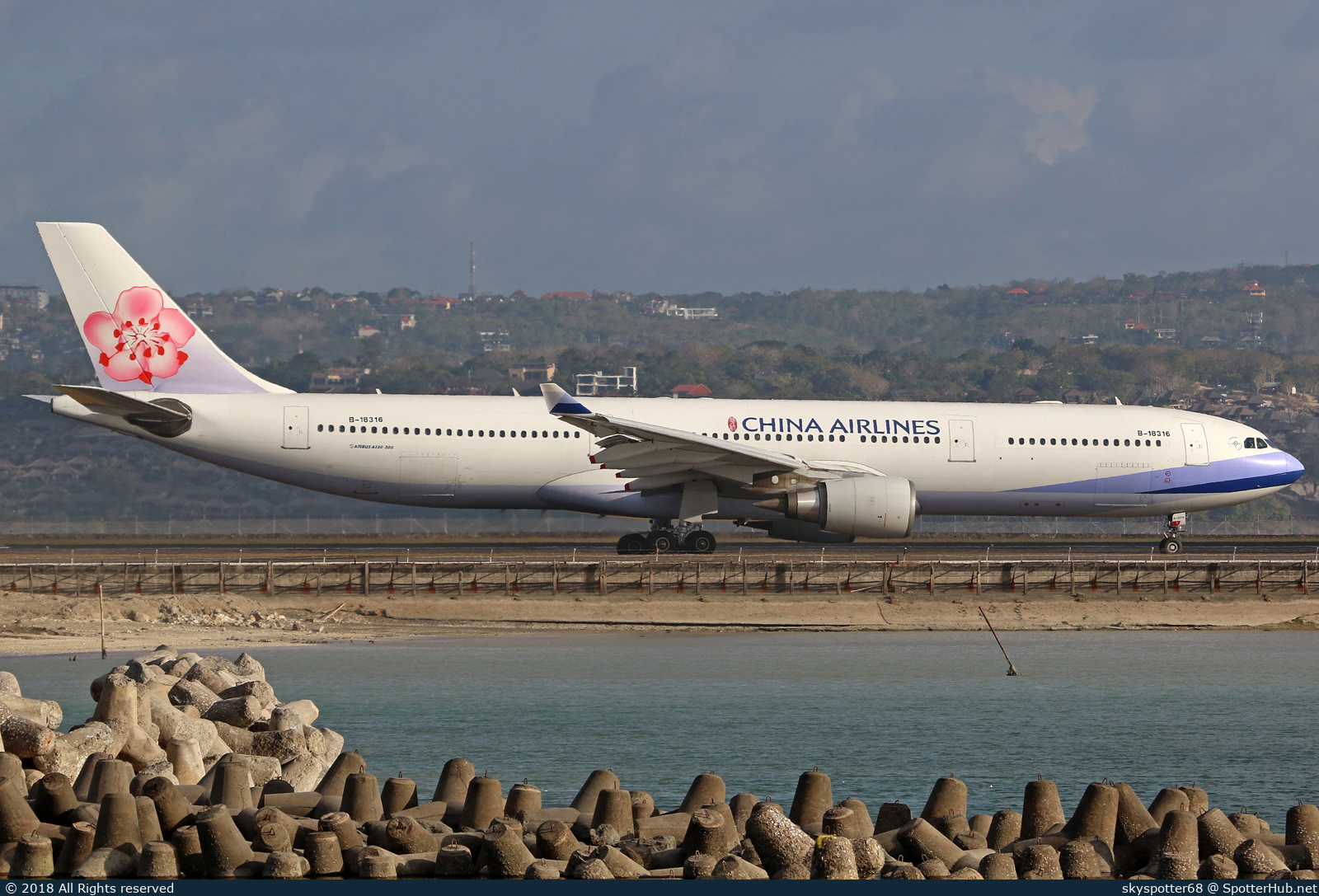Photo of B-18316 - Airbus A330-302 operated by China Airlines