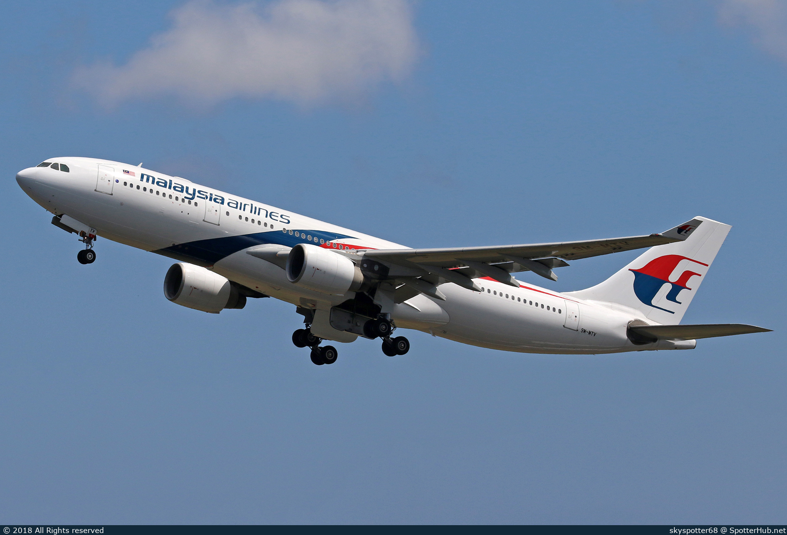 Photo of 9M-MTV - Airbus A330-223 operated by Malaysia Airlines