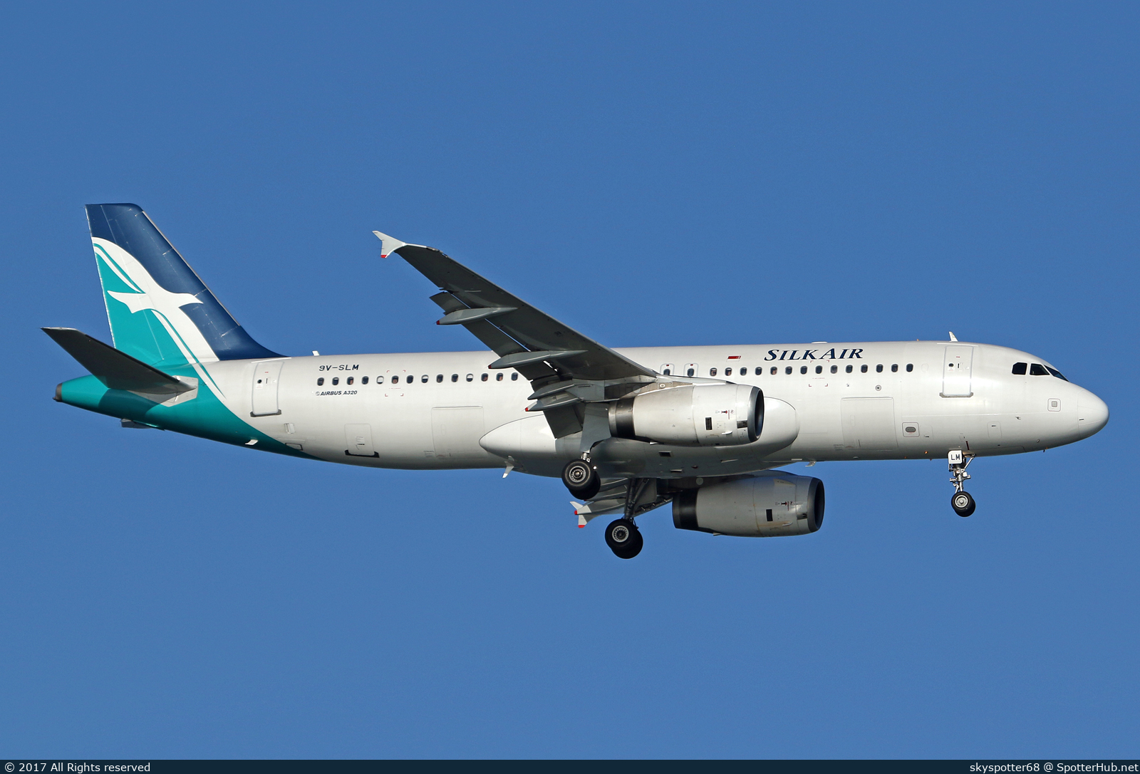 Photo of 9V-SLM - Airbus A320-233 operated by SilkAir
