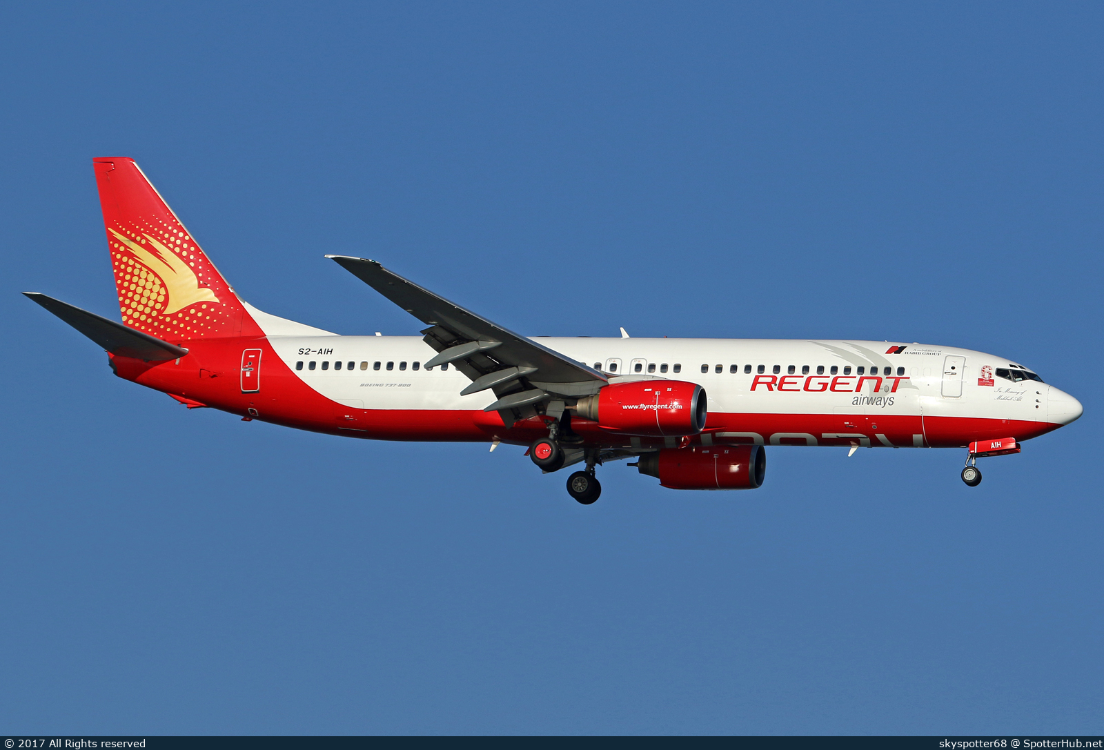 Photo of S2-AIH - Boeing 737-86N operated by Regent Airways