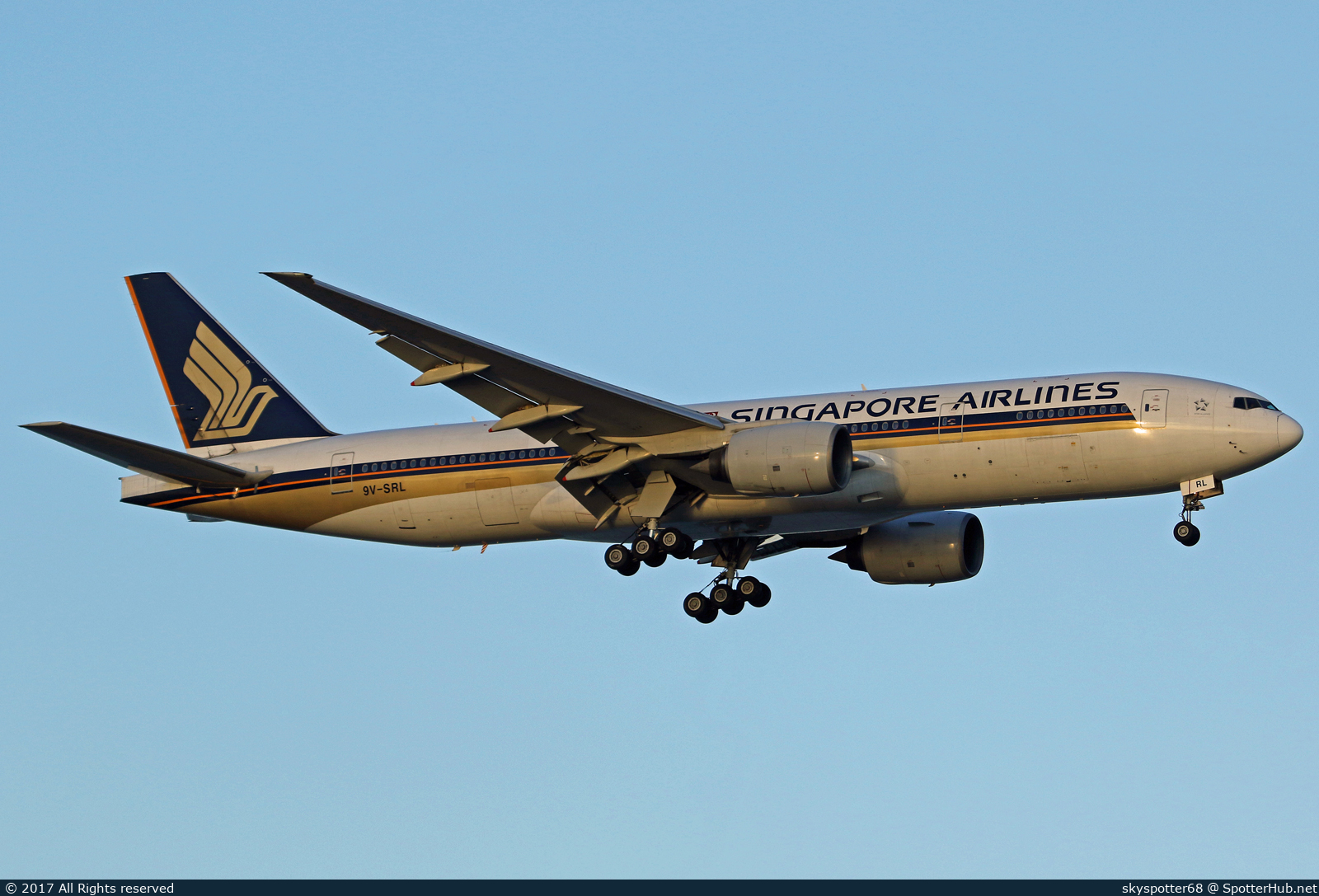 Photo of 9V-SRL - Boeing 777-212(ER) operated by Singapore Airlines