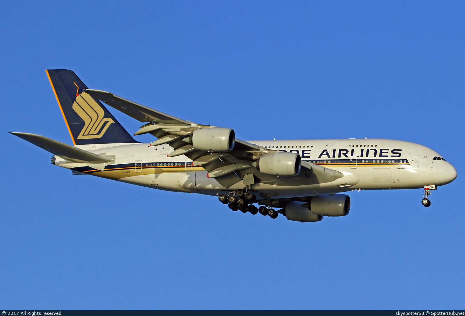 Photo of 9V-SKB - Airbus A380-841 operated by Singapore Airlines