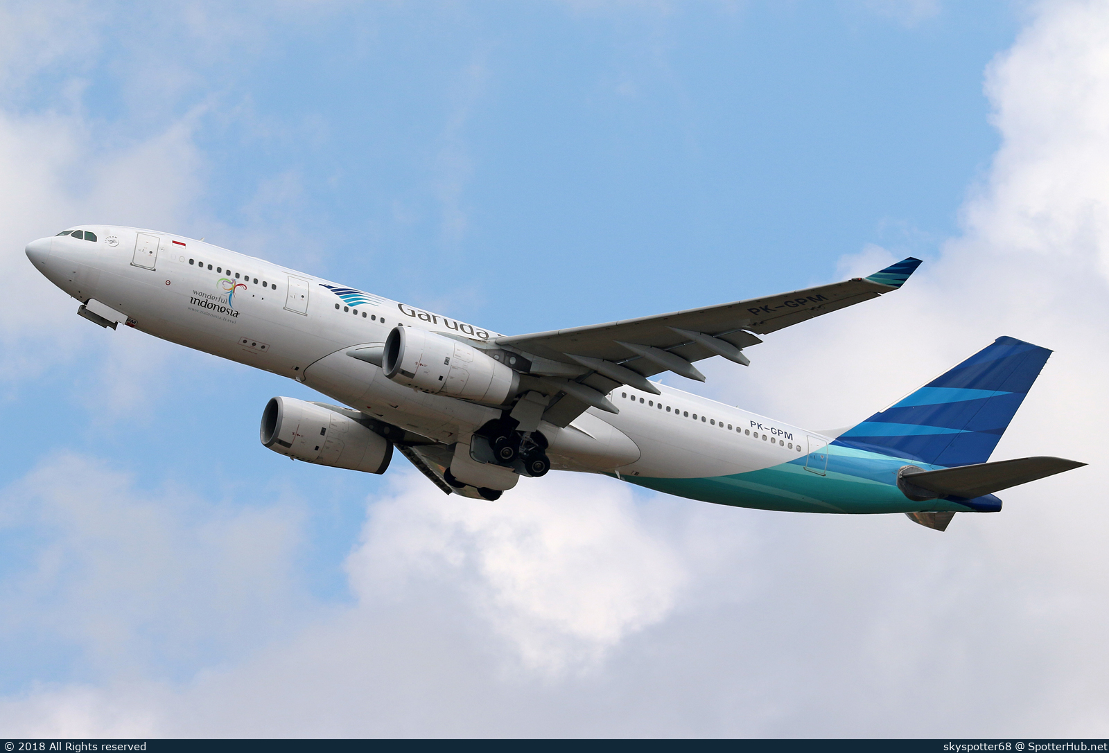 Photo of PK-GPM - Airbus A330-243 operated by Garuda Indonesia