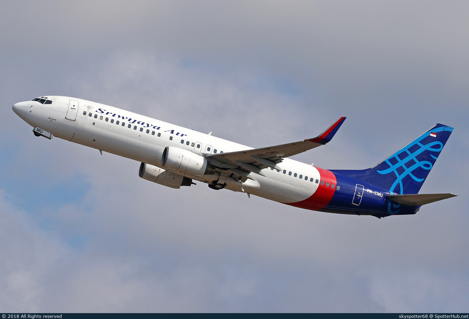 Photo of PK-CMU - Boeing 737-86N operated by Sriwijaya Air