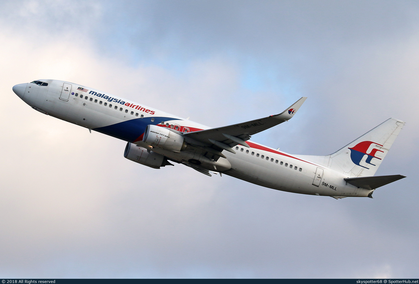 Photo of 9M-MLL - Boeing 737-8FZ operated by Malaysia Airlines