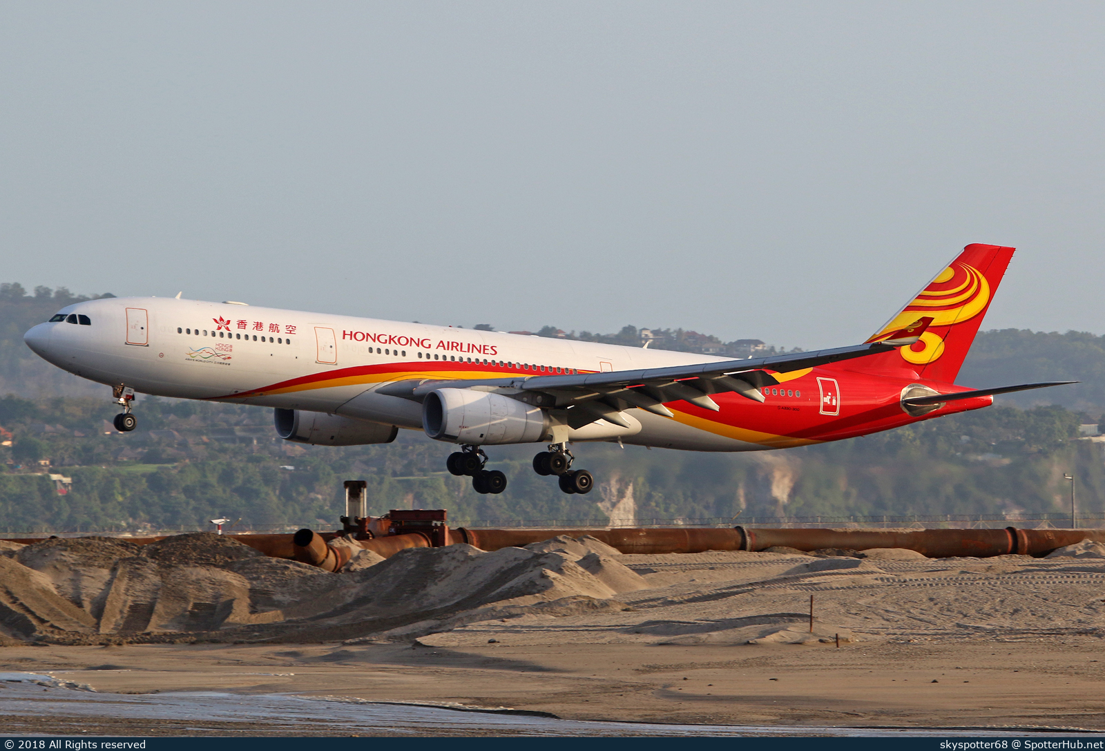 Photo of B-LNU - Airbus A330-343 operated by Hong Kong Airlines