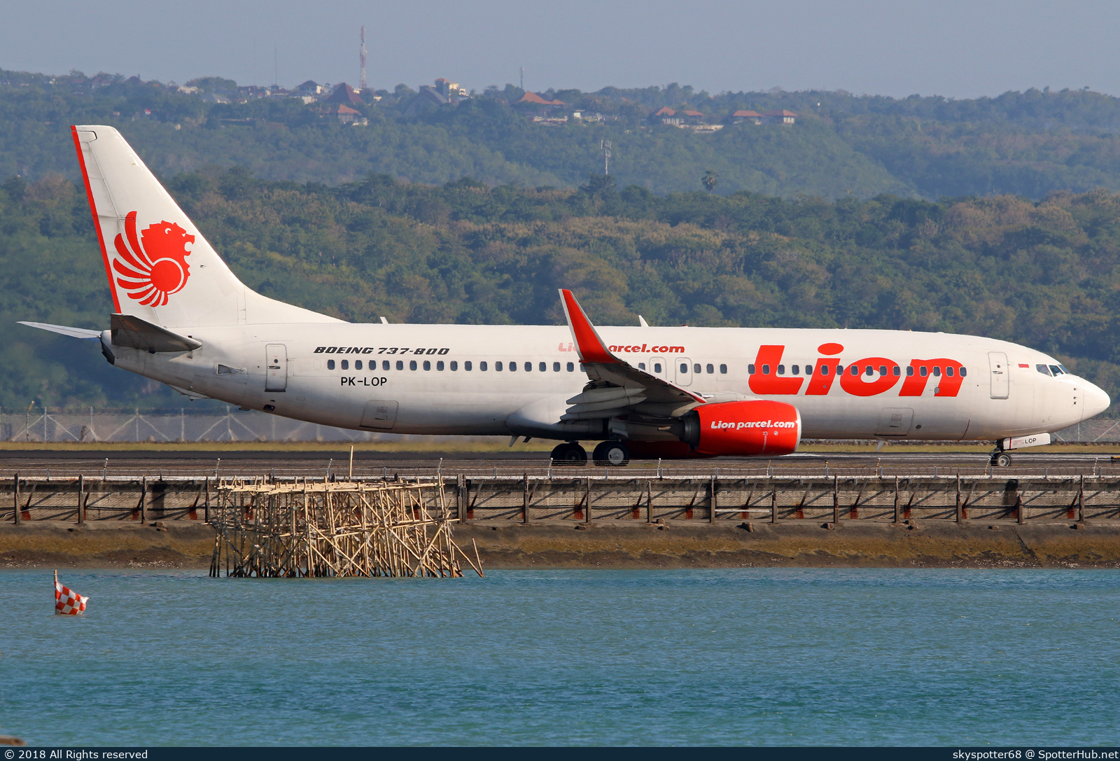Photo of PK-LOP - Boeing 737-8GP operated by Lion Air