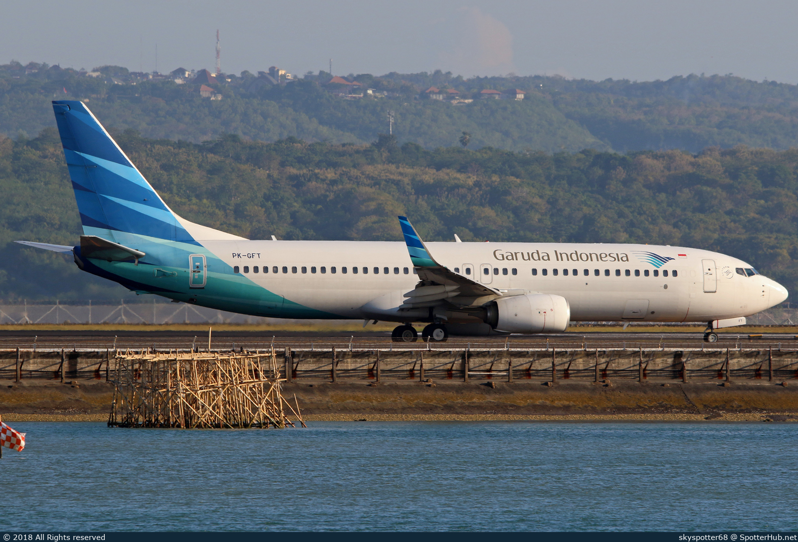 Photo of PK-GFT - Boeing 737-86N operated by Garuda Indonesia