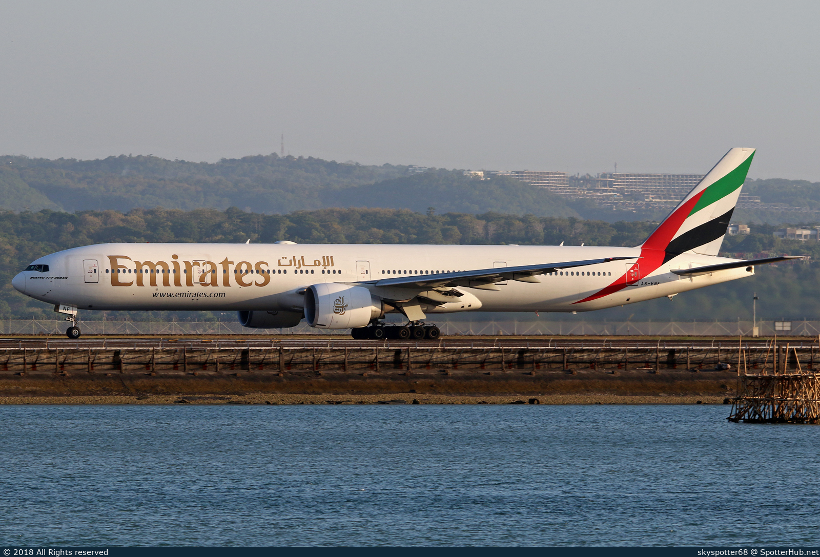 Photo of A6-ENF - Boeing 777-31H(ER) operated by Emirates