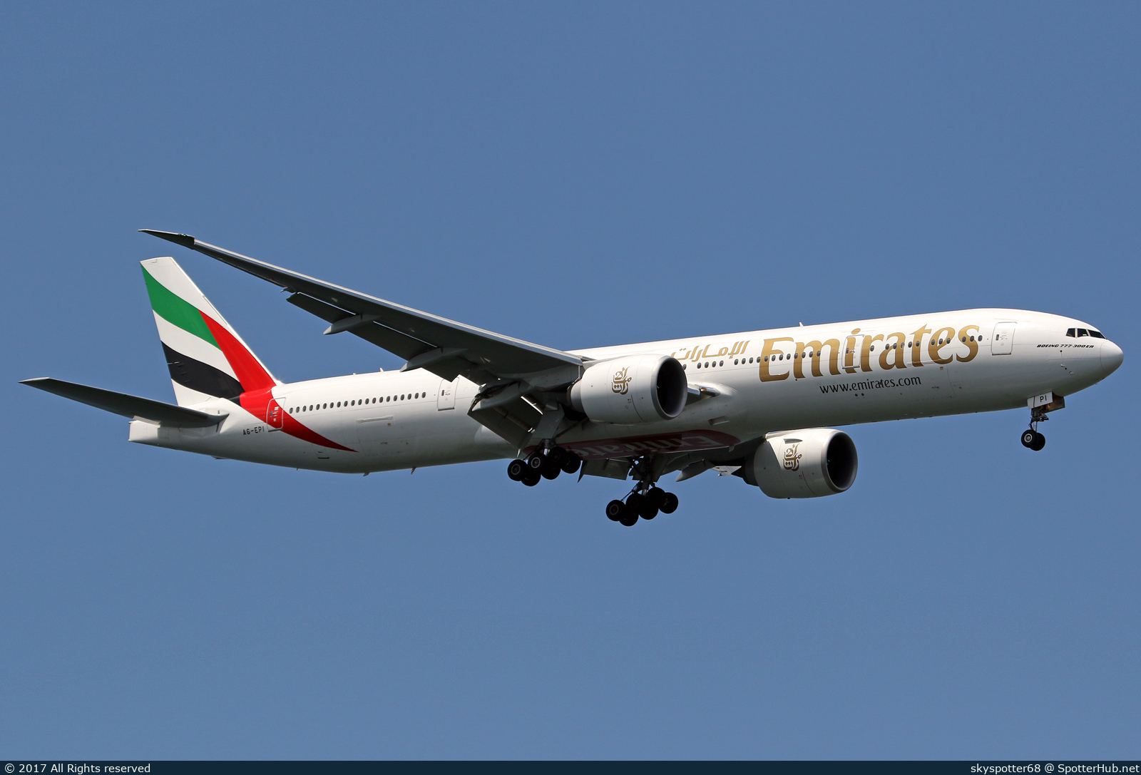Photo of A6-EPI - Boeing 777-31H(ER) operated by Emirates