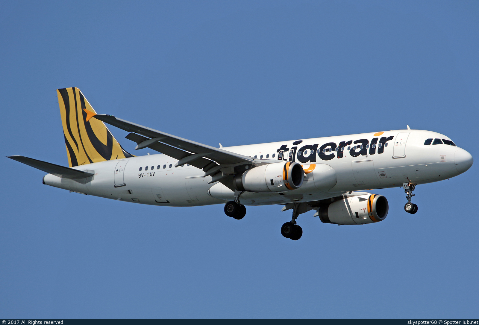Photo of 9V-TAV - Airbus A320-232 operated by Tigerair