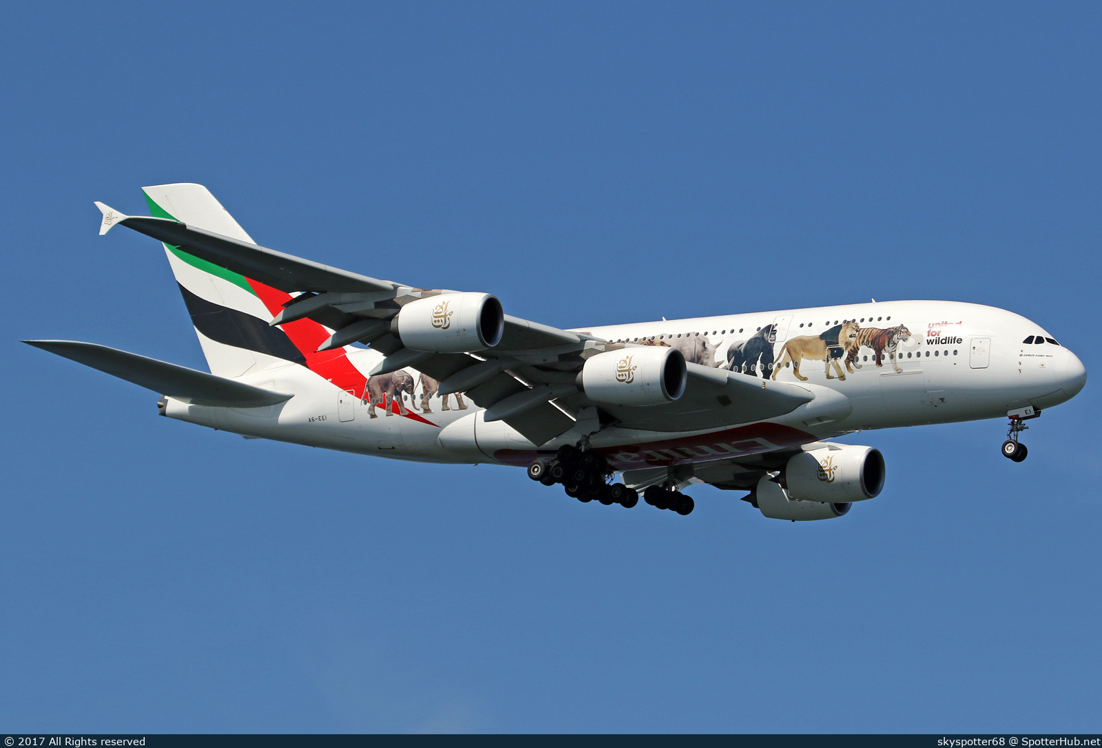 Photo of A6-EEI - Airbus A380-861 operated by Emirates