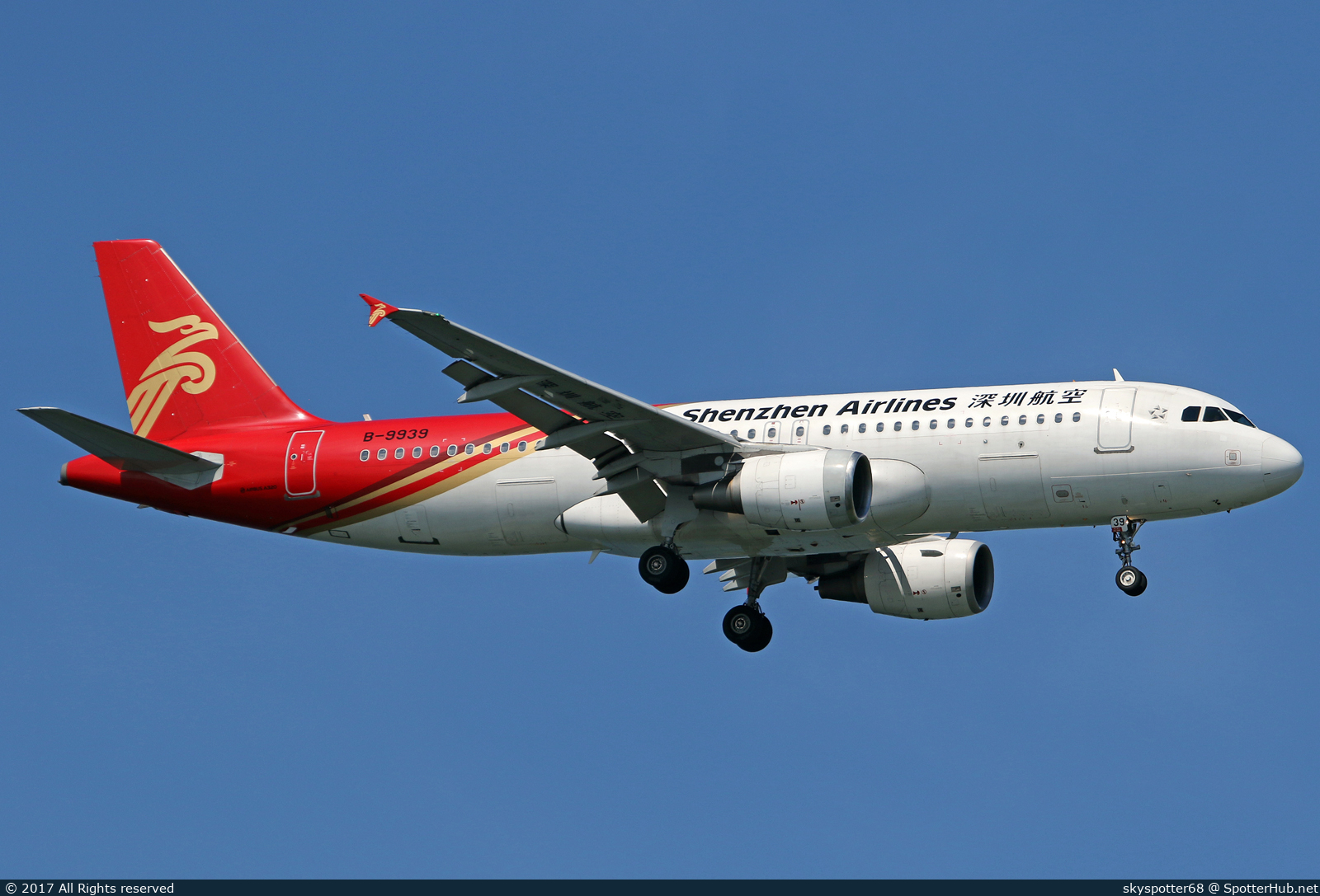 Photo of B-9939 - Airbus A320-214 operated by Shenzhen Airlines