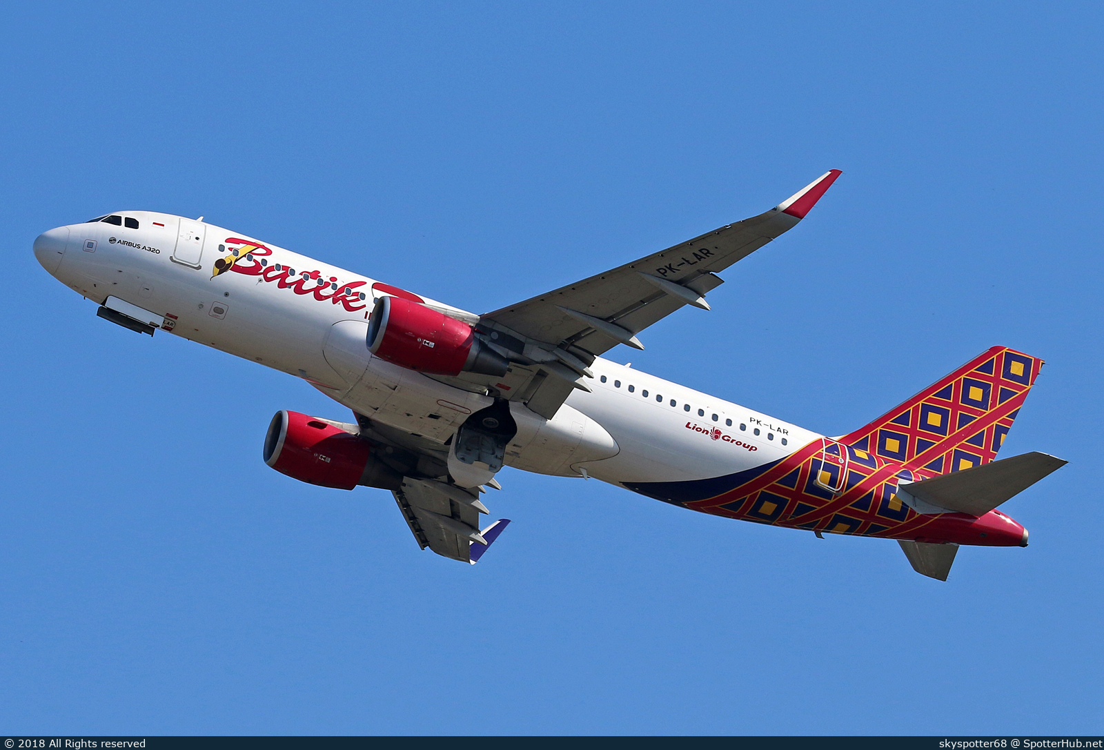 Photo of PK-LAR - Airbus A320-214 operated by Batik Air