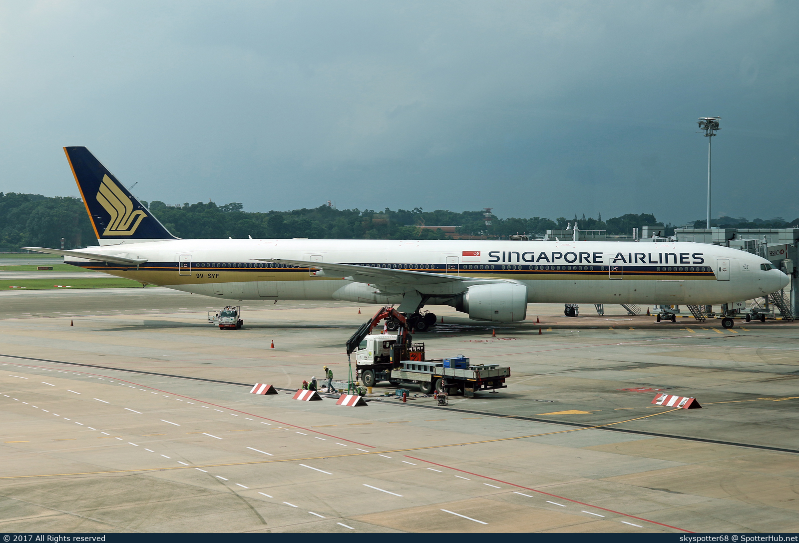 Photo of 9V-SYF - Boeing 777-312 operated by Singapore Airlines