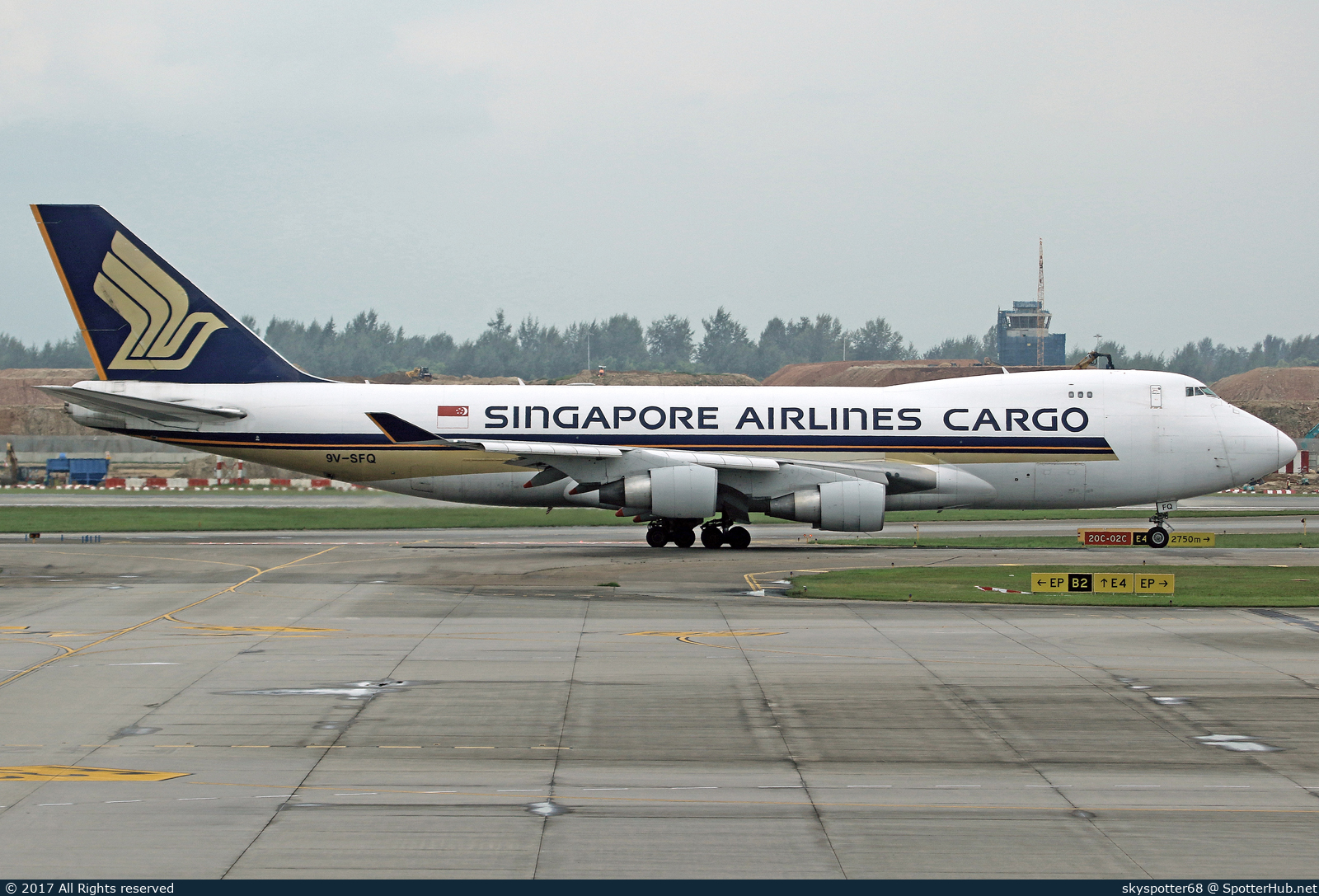 Photo of 9V-SFQ - Boeing 747-412F operated by Singapore Airlines Cargo
