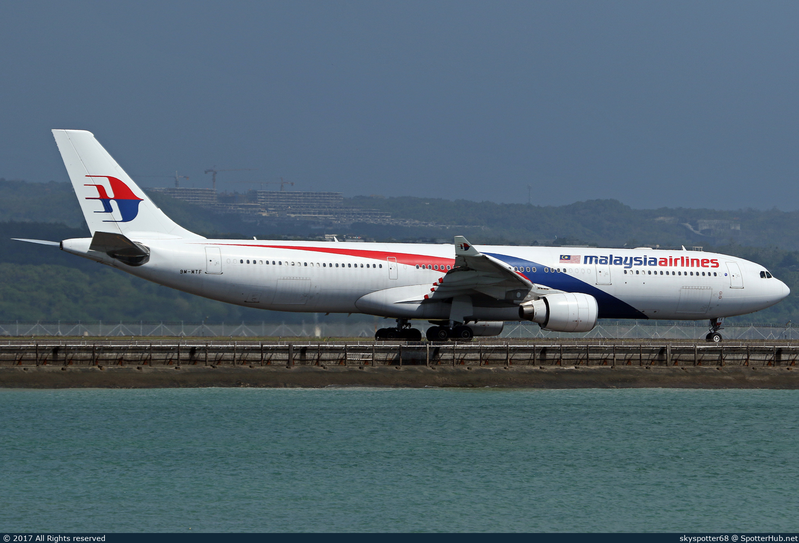 Photo of 9M-MTF - Airbus A330-323 operated by Malaysia Airlines