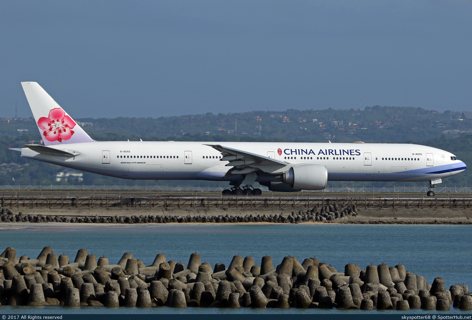 Photo of B-18055 - Boeing 777-36N(ER) operated by China Airlines