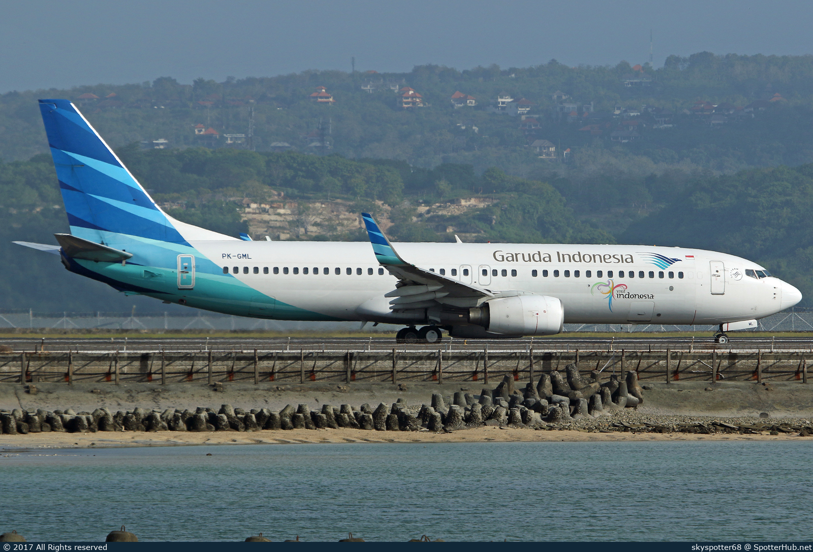 Photo of PK-GML - Boeing 737-8U3 operated by Garuda Indonesia