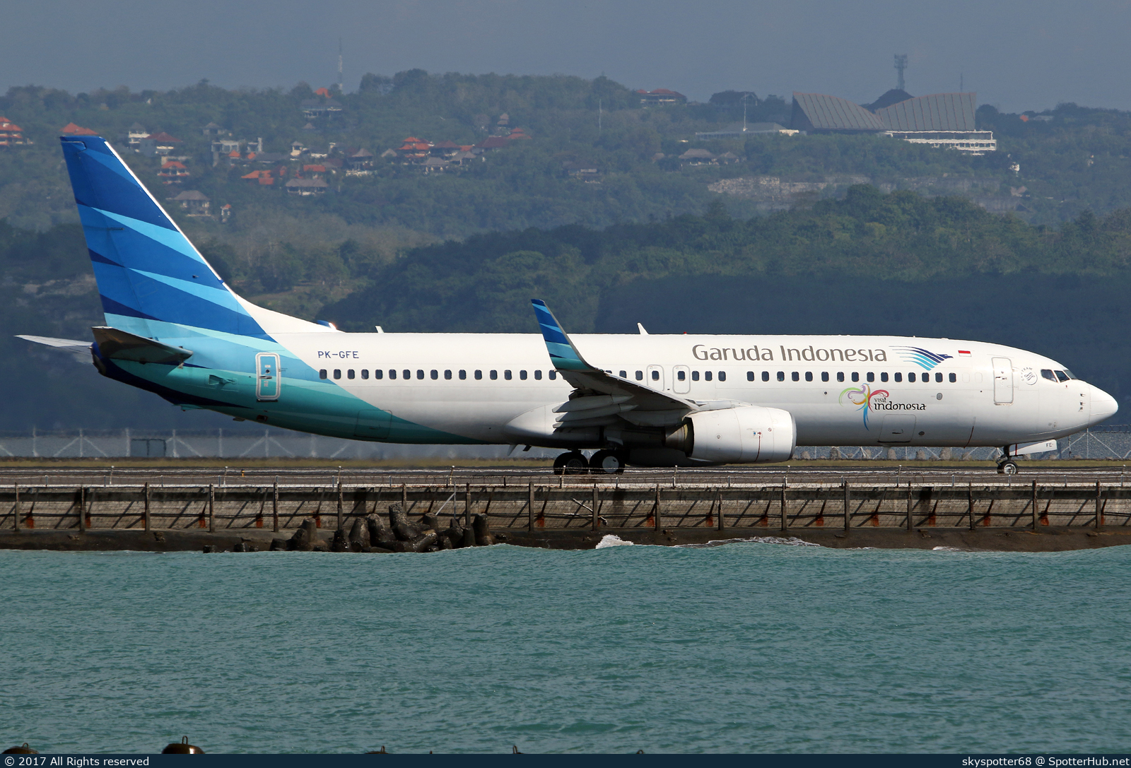 Photo of PK-GFE - Boeing 737-86N operated by Garuda Indonesia