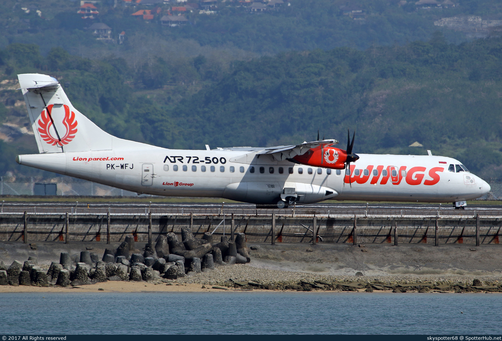 Photo of PK-WFJ - ATR 72-500 operated by Wings Air