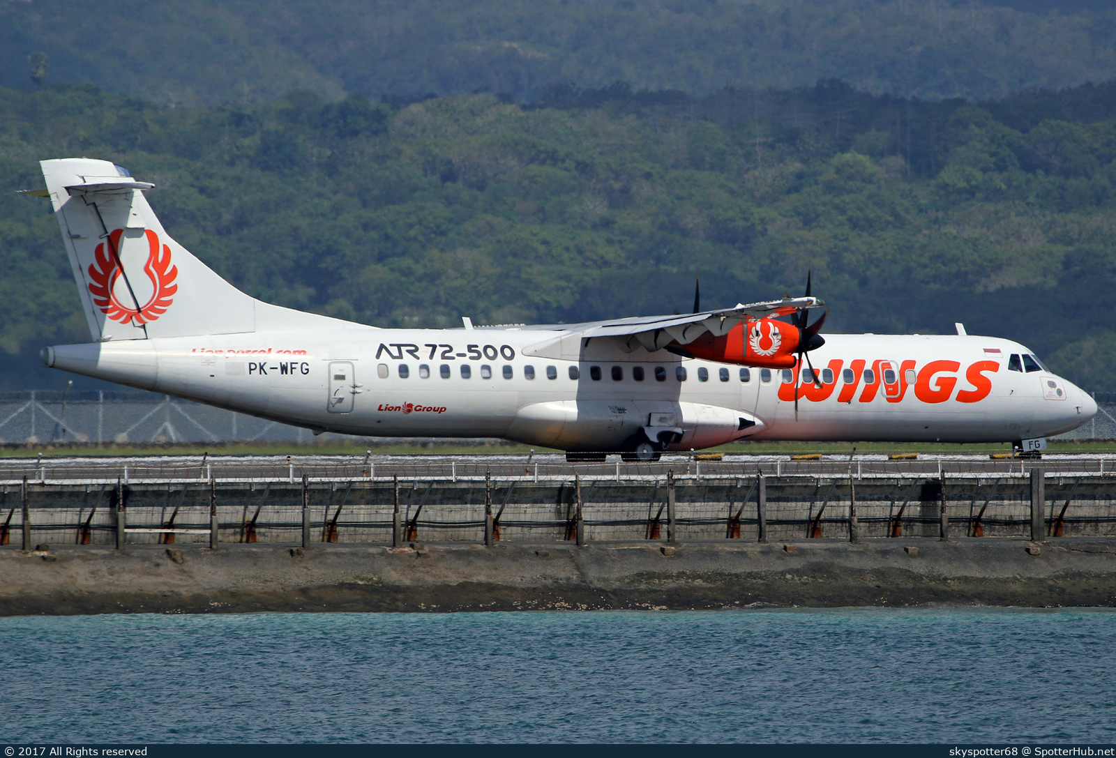 Photo of PK-WFG - ATR 72-500 operated by Wings Air