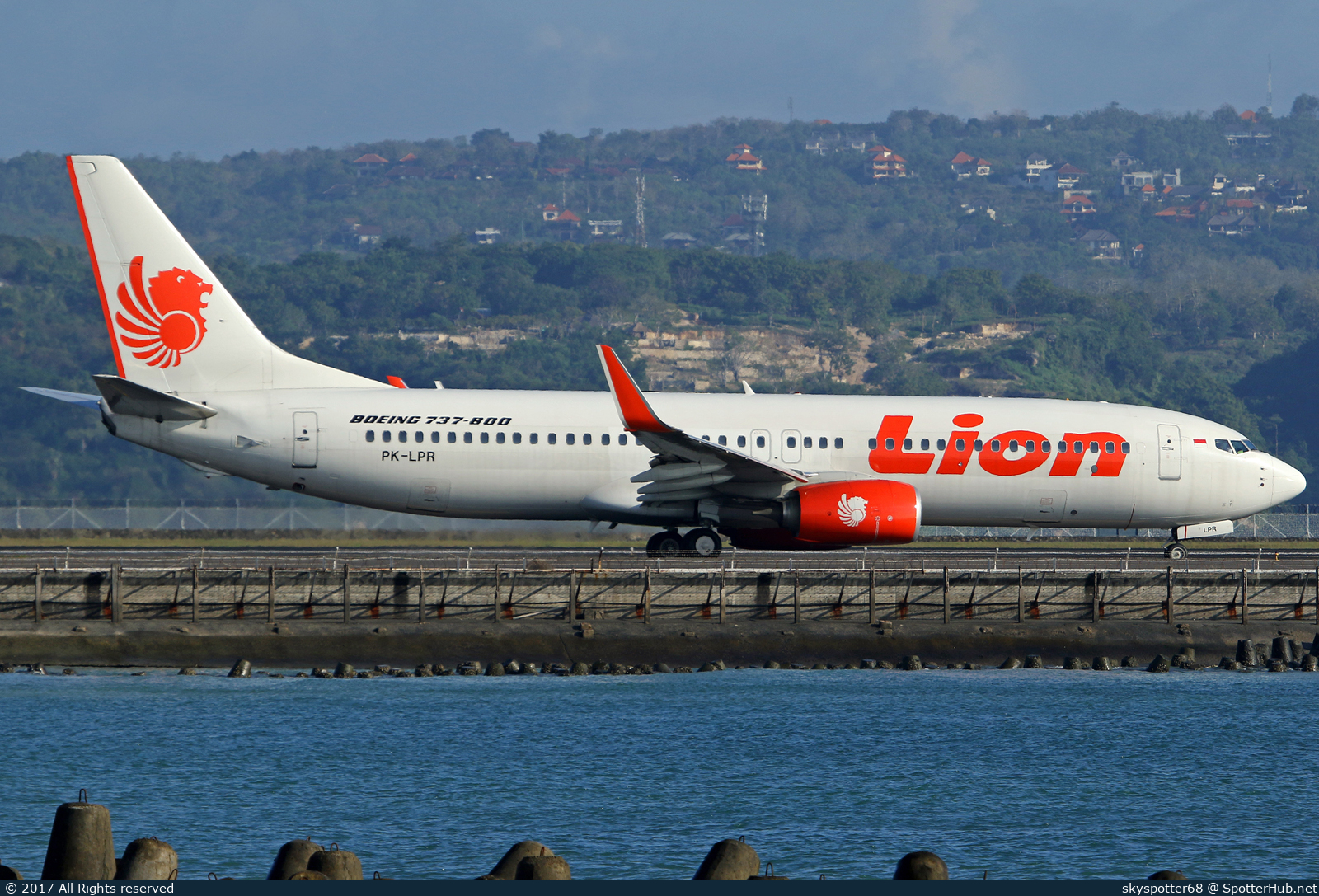 Photo of PK-LPR - Boeing 737-8GP operated by Lion Air