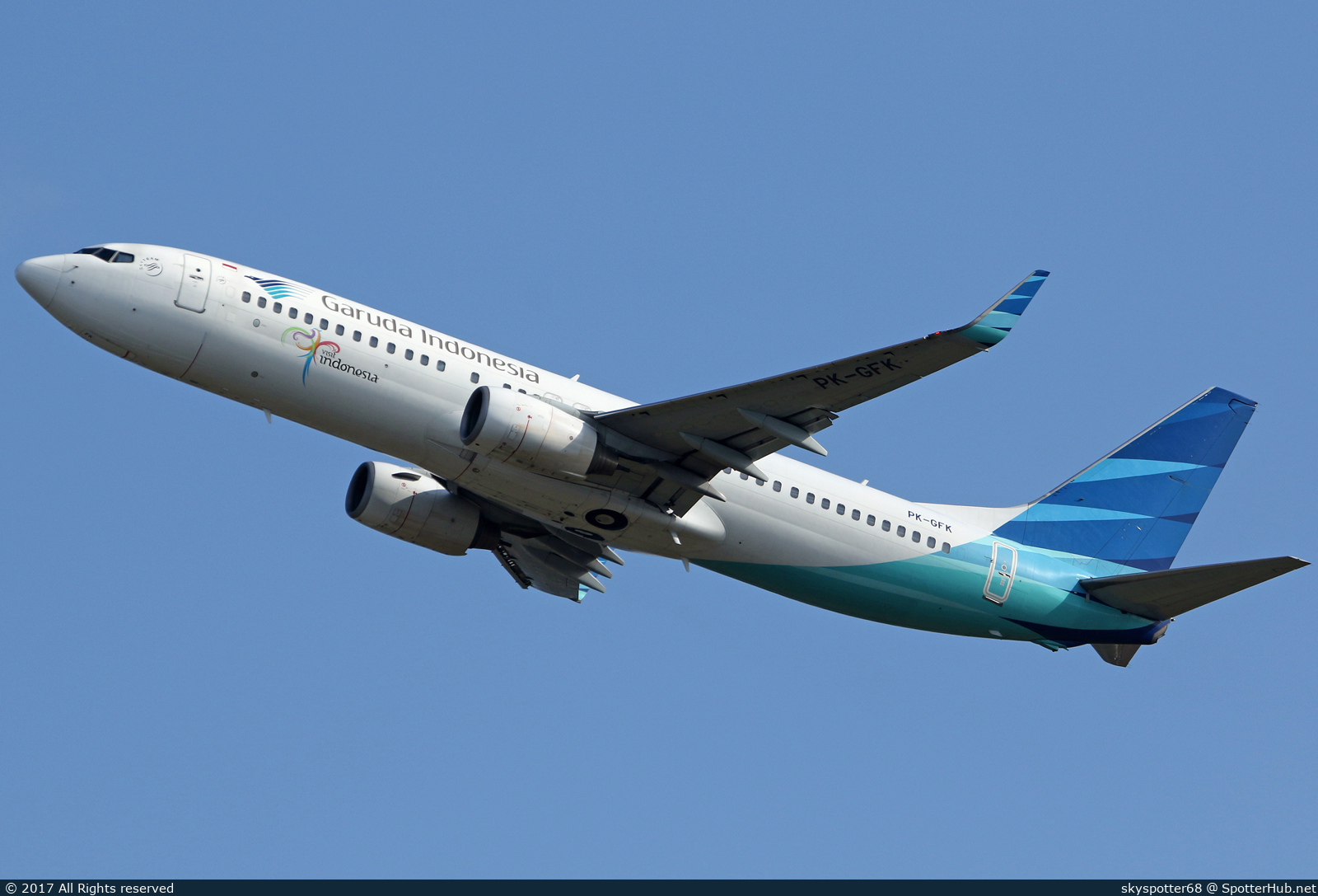 Photo of PK-GFK - Boeing 737-86N operated by Garuda Indonesia