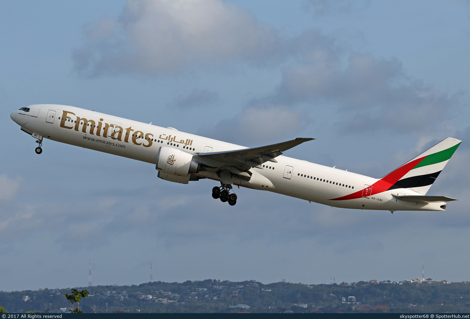 Photo of A6-ENI - Boeing 777-31H(ER) operated by Emirates
