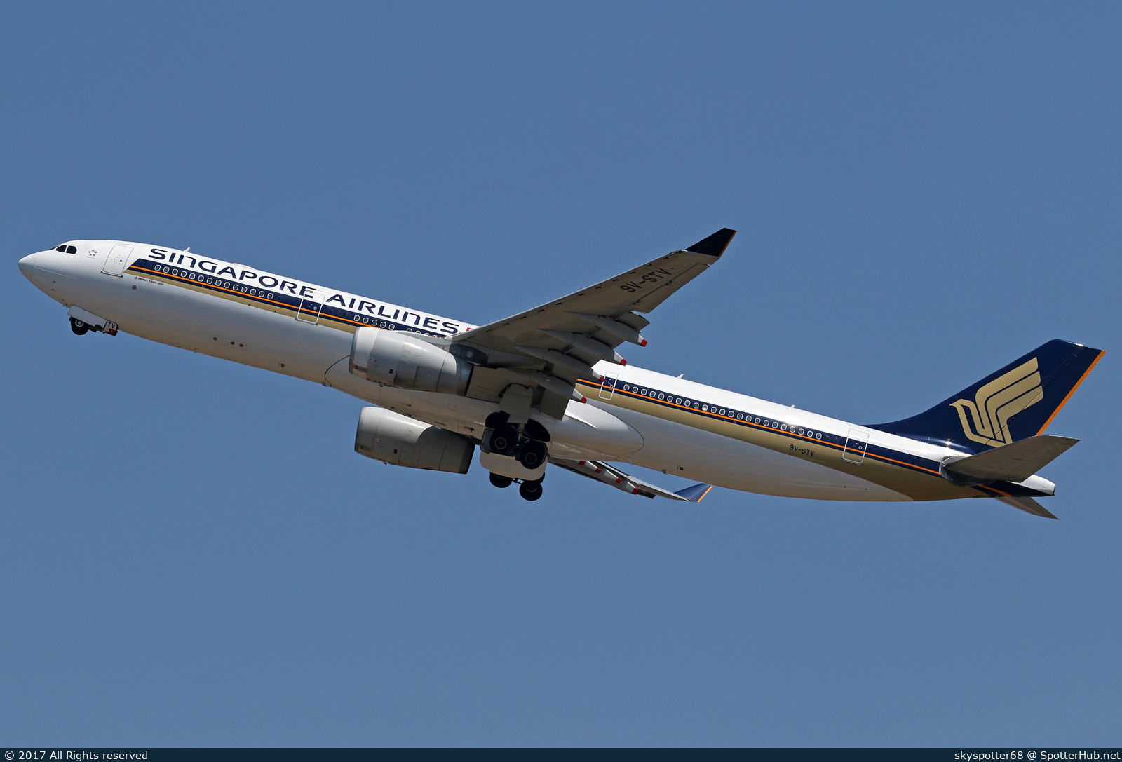 Photo of 9V-STV - Airbus A330-343 operated by Singapore Airlines