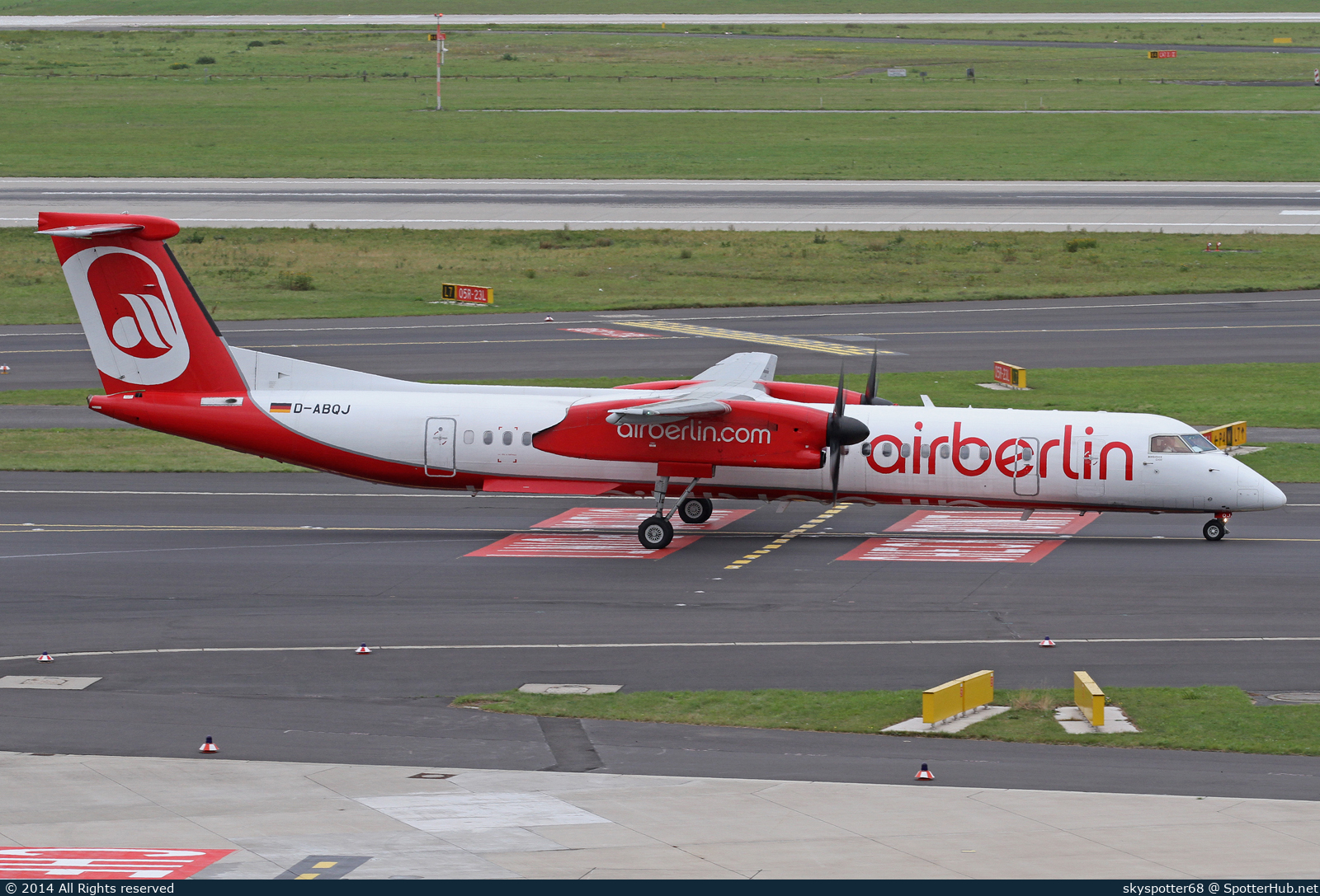 Photo of D-ABQJ - Bombardier DHC-8-402 Dash 8 Q400 operated by Air Berlin (opb LGW Luftfahrtgesellschaft Walter)