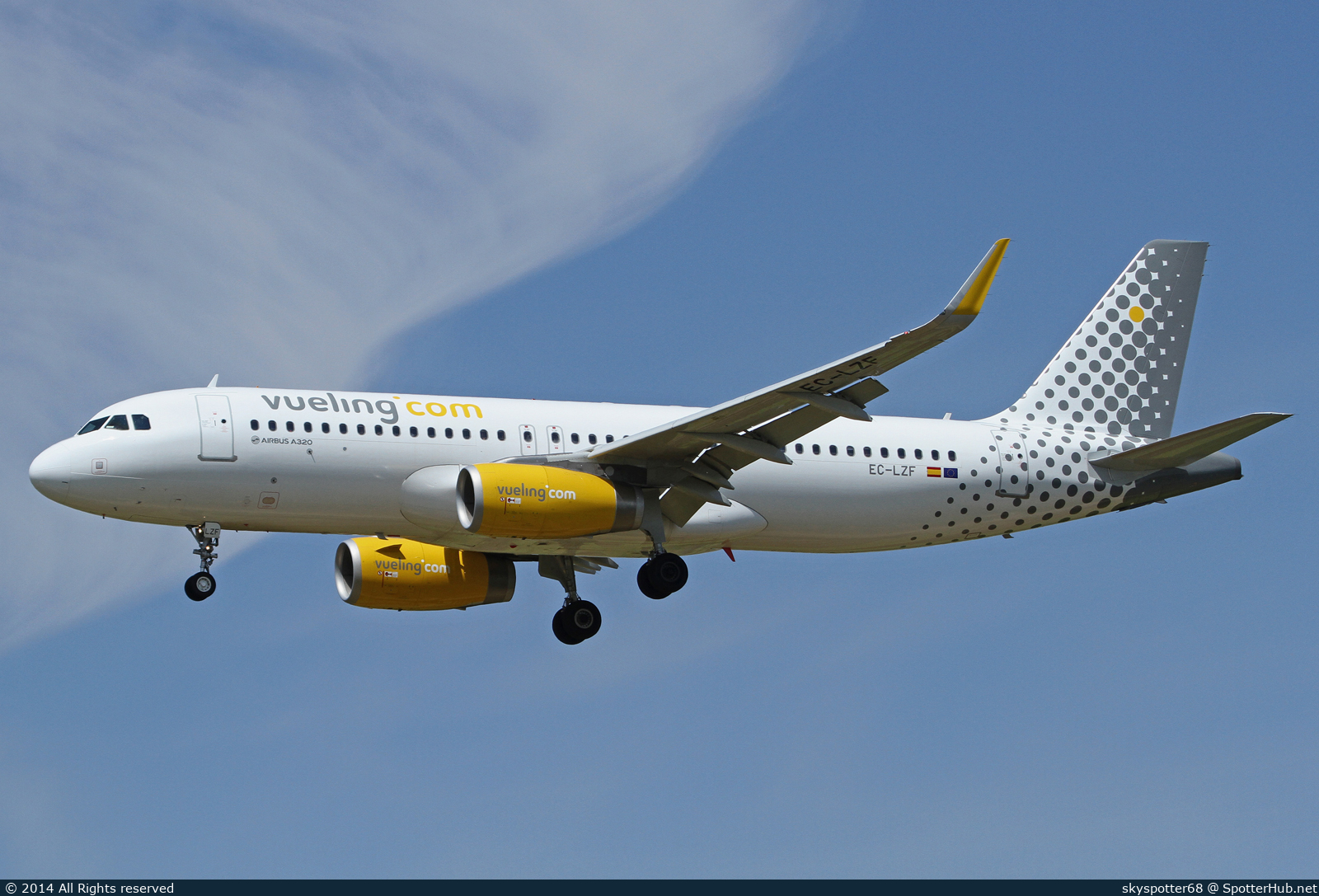 Photo of EC-LZF - Airbus A320-232 operated by Vueling