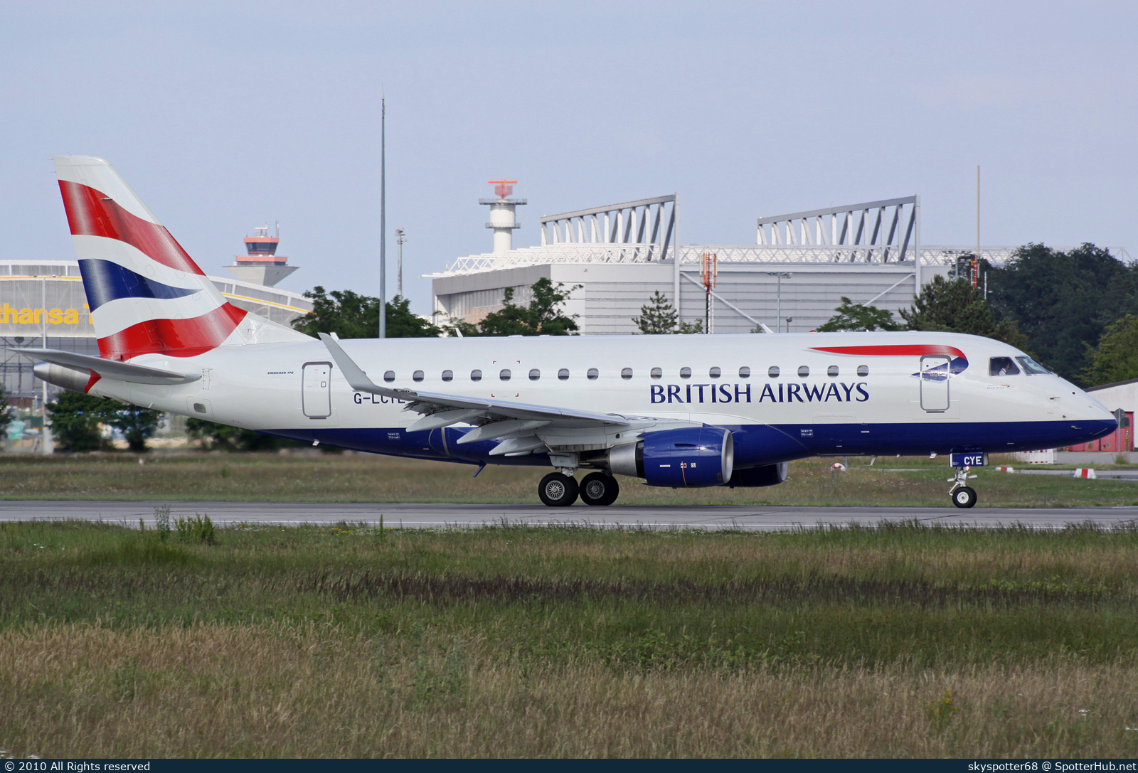 Photo of G-LCYE - Embraer ERJ-170STD operated by BA CityFlyer