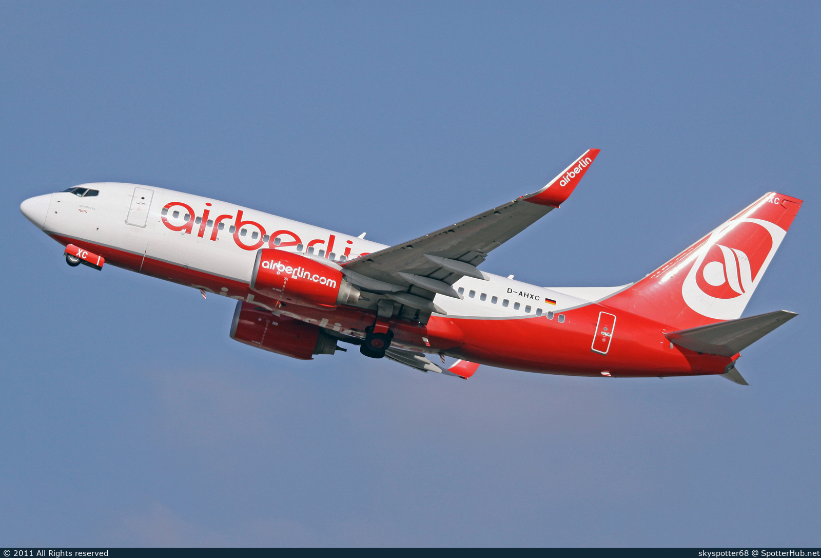 Photo of D-AHXC - Boeing 737-7K5 operated by Air Berlin (opb TUIfly)