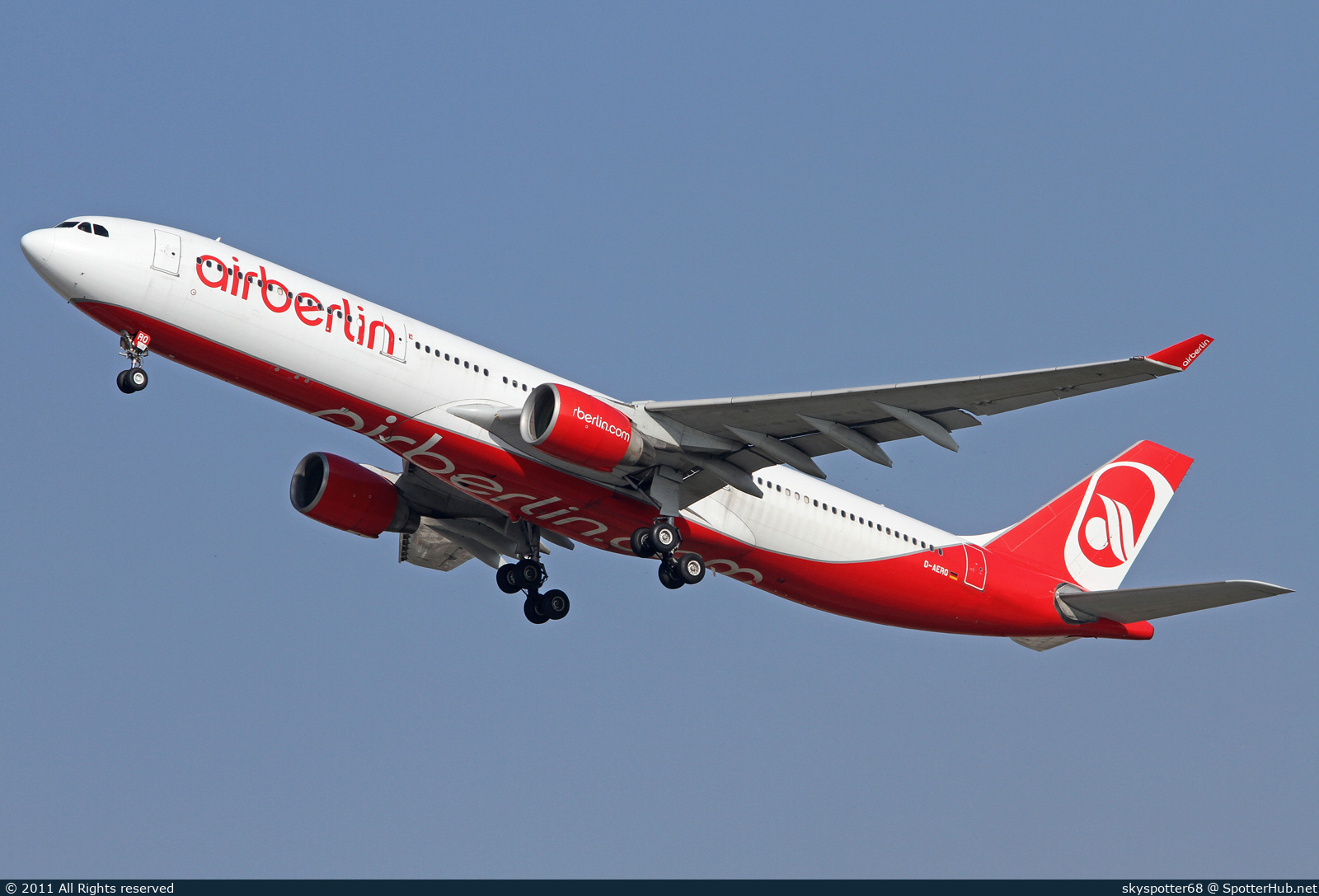Photo of D-AERQ - Airbus A330-322 operated by Air Berlin
