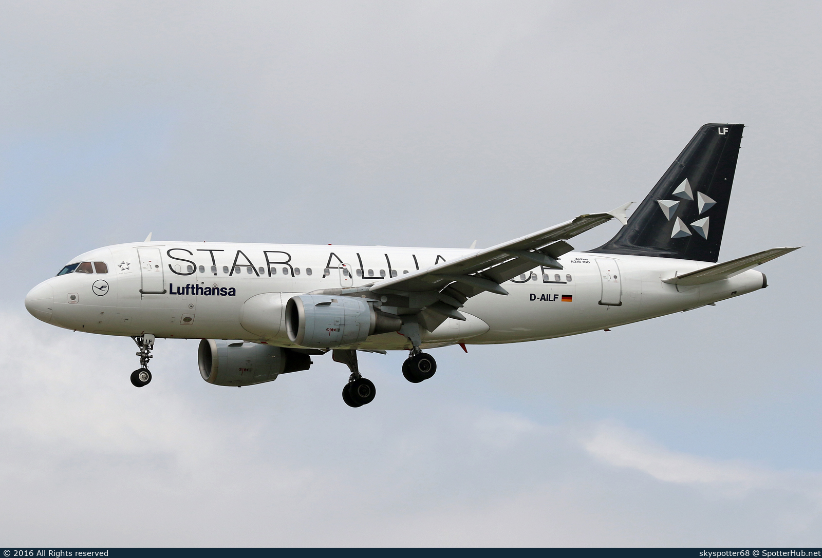Photo of D-AILF - Airbus A319-114 operated by Lufthansa