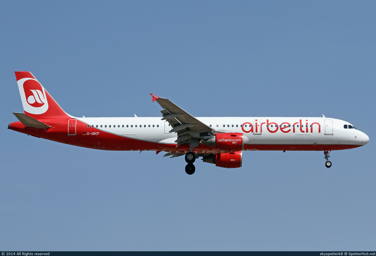 Photo of D-ABCF - Airbus A321-211 operated by Air Berlin