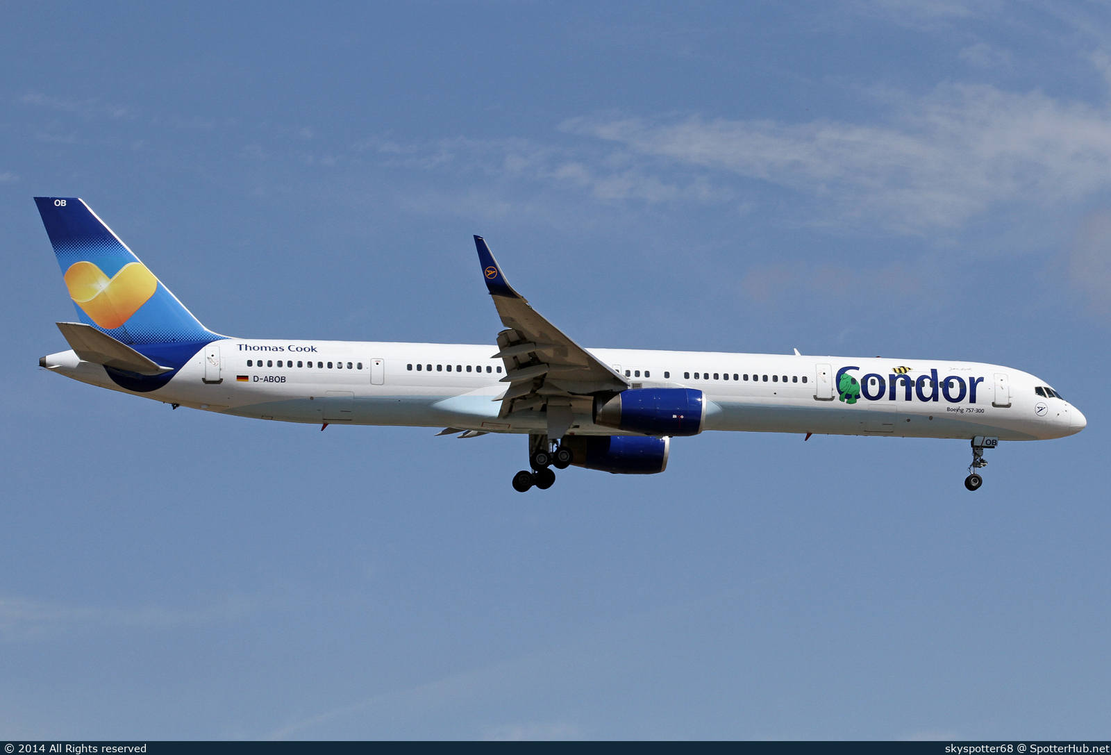 Photo of D-ABOB - Boeing 757-330 operated by Condor