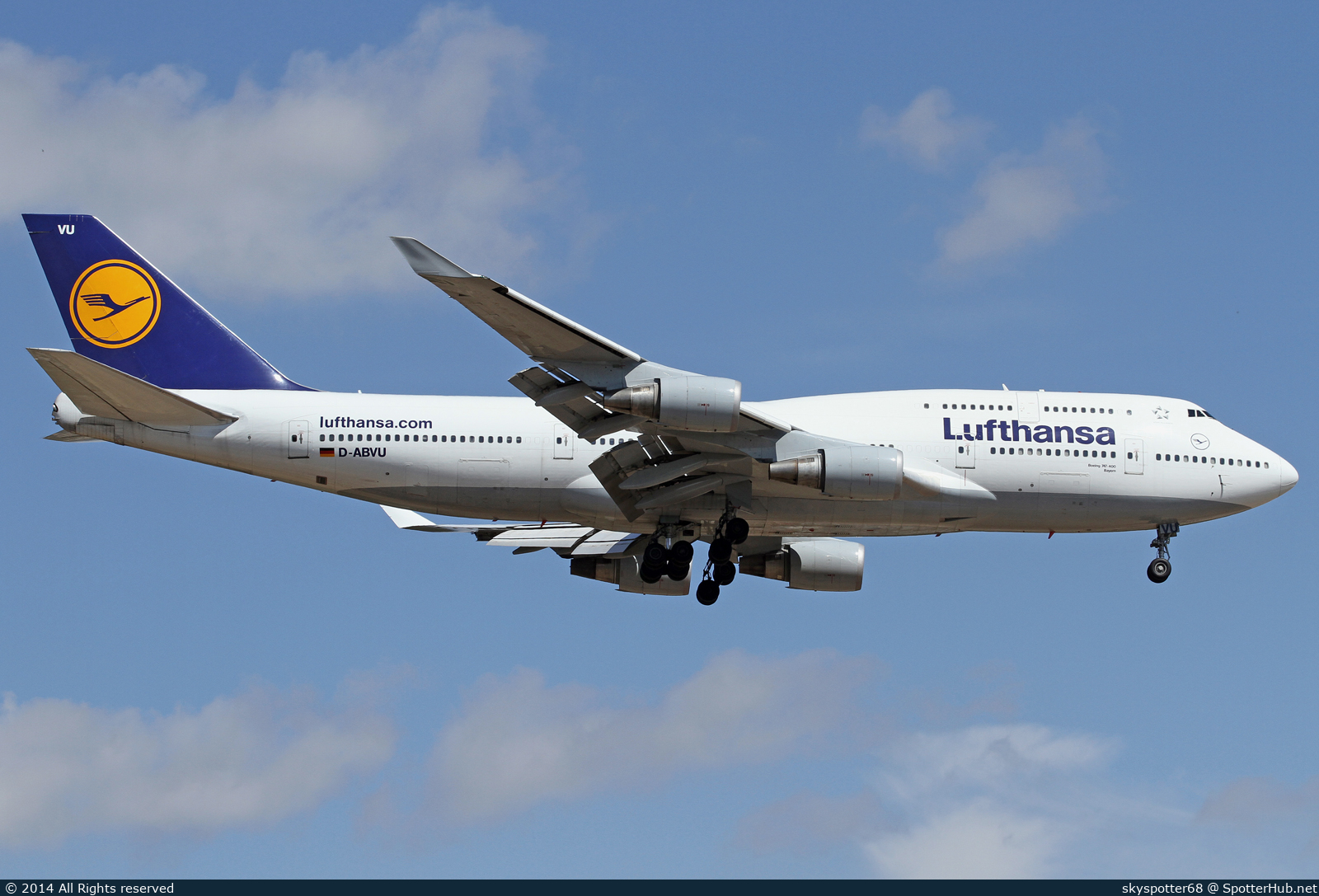 Photo of D-ABVU - Boeing 747-430 operated by Lufthansa