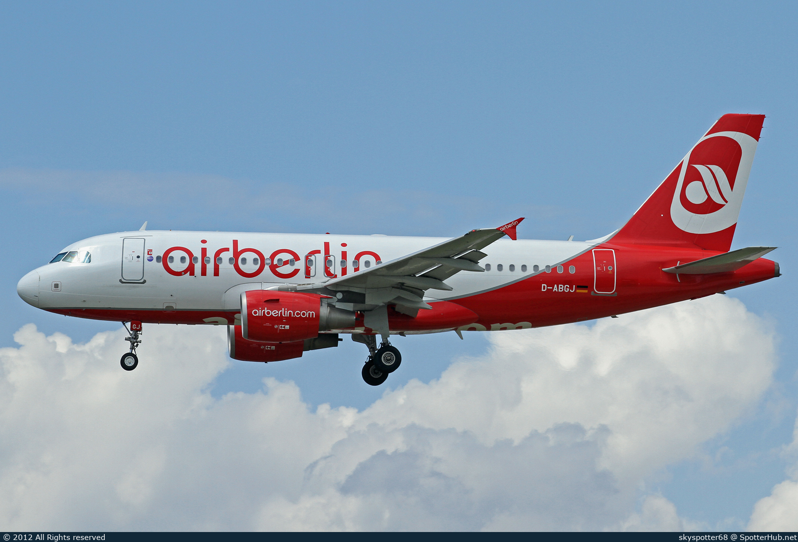 Photo of D-ABGJ - Airbus A319-112 operated by Air Berlin