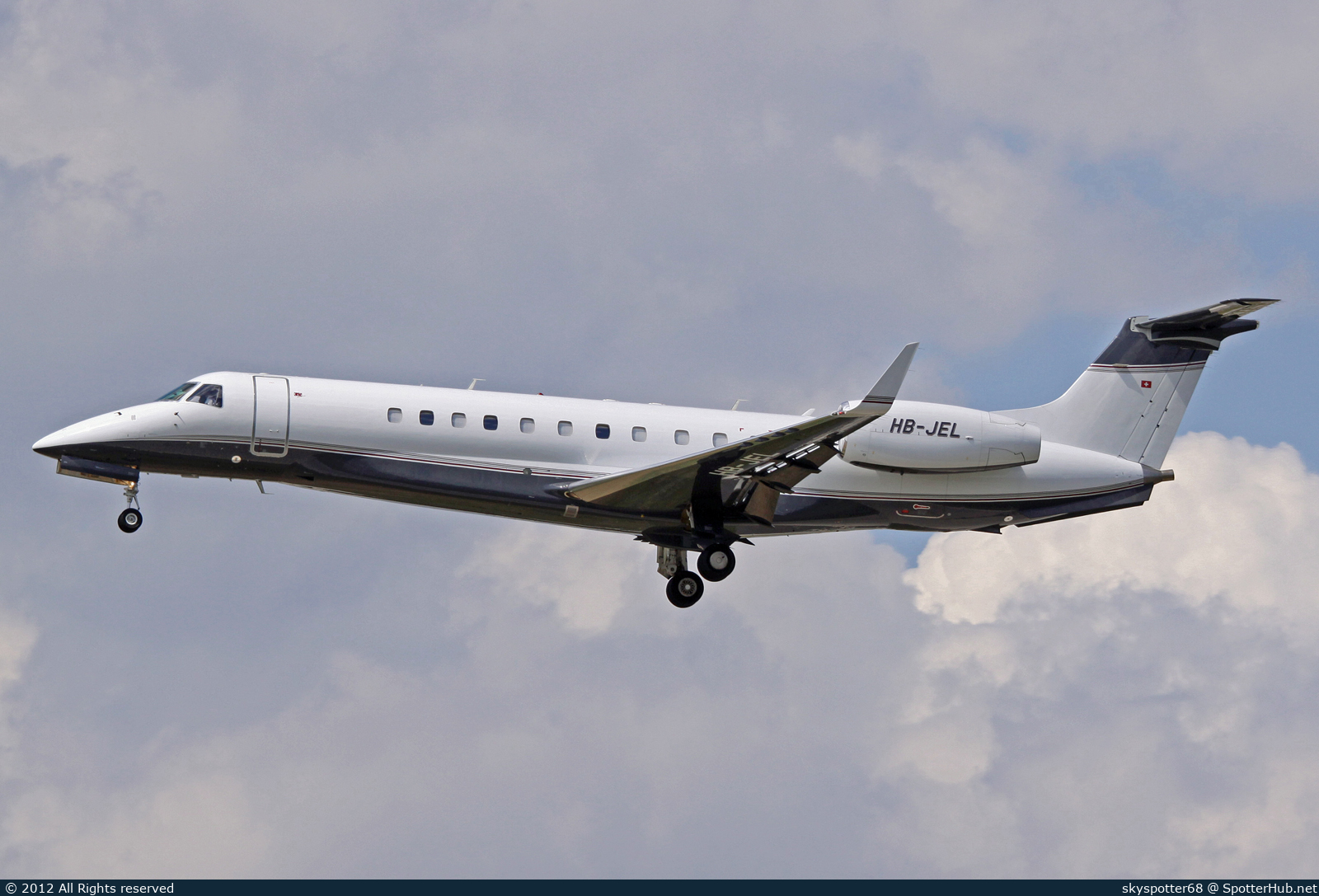 Photo of HB-JEL - Embraer Legacy 600 operated by Comlux Aviation